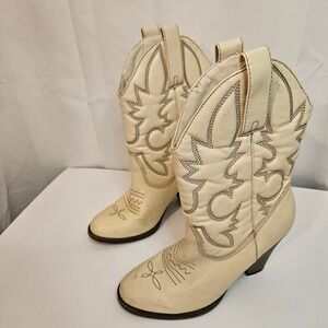 Cowboy boots women's size 7 Bongo Western Style Faith Beige